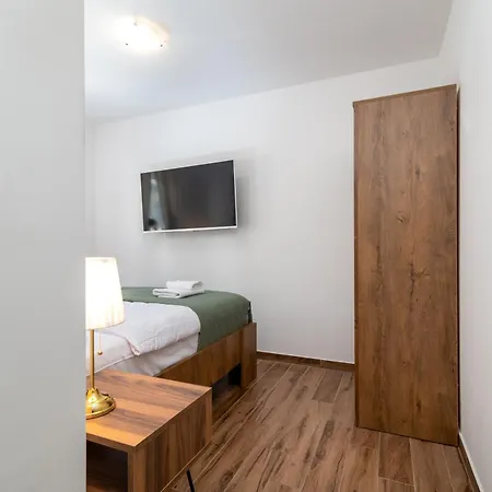 Argola Apartment *